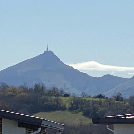 T4 avec terrasse idéal en famille ou entre amis Hendaye Esterno foto
