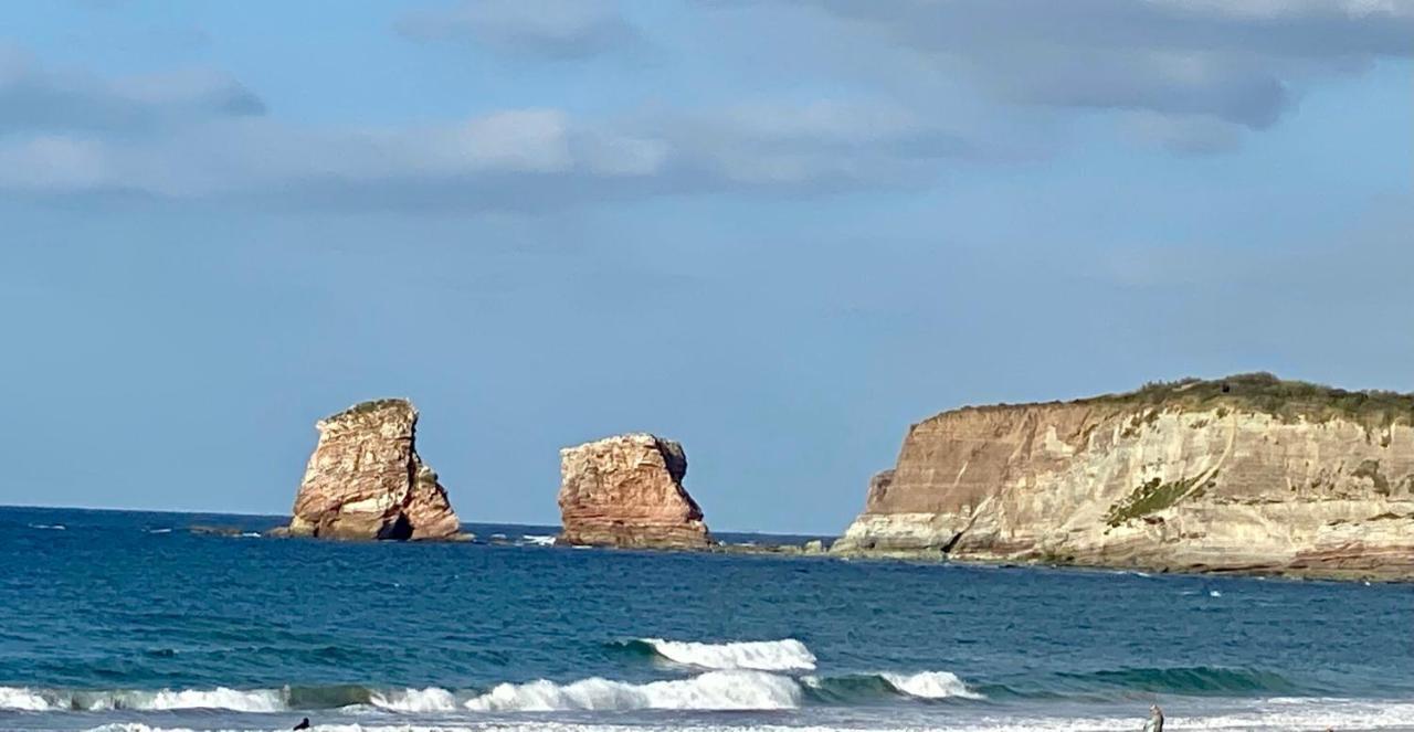 T4 avec terrasse idéal en famille ou entre amis Hendaye Esterno foto